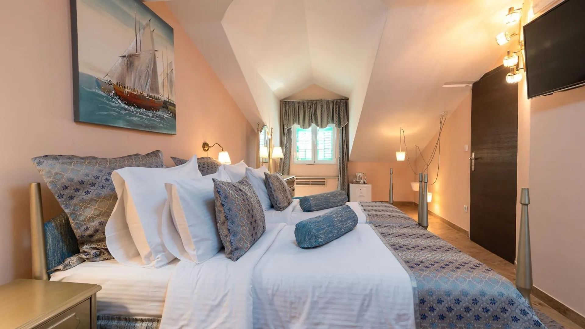 Heritage Hotel Pasike Trogir 4*,  Hırvatistan